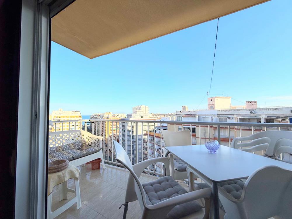 Licht appartement met uitzicht op zee en de bergen in San Antonio, Cullera